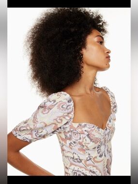 8. Wilfred Novella Shortsleeve Blouse Small